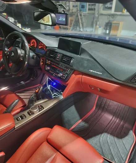BMW 4시리즈 크레파스 냄새 제거 작업 후기｜F바디 대시보드 방음재 교체 / 부산 강서