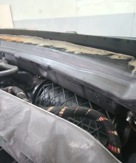 벤츠 ML350 크레파스 냄새 제거. / 부산 강서
