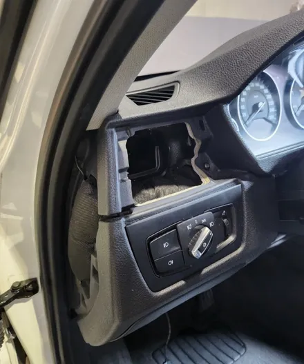BMW3 시리즈 실내 악취 크레파스 냄새. 잘못된 정보로 피해 보지 마세요!! / 부산 강서