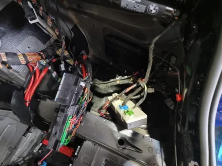 부산 BMW7시리즈 740D 하부 실내공명음 소음 자동차방음으로 / 부산 강서