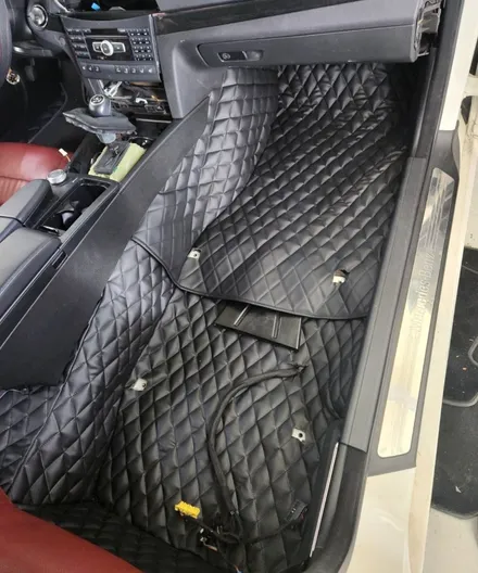 벤츠E W207 쿠페 카브리올레 크레파스 냄새제거 방법은? / 부산 강서