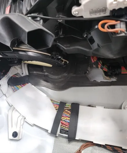 전북 익산 BMW 3GT 실내 크레파스 냄새 제거하기!! / 부산 강서