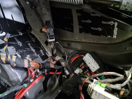 부산 BMW7시리즈 740D 하부 실내공명음 소음 자동차방음으로 / 부산 강서