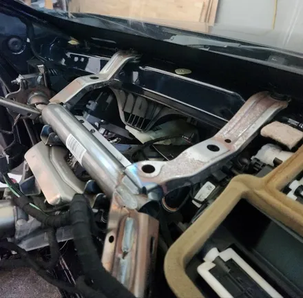 BMW F30 3시리즈 실내 크레파스 냄새 원인 완벽한 제거 방법 / 부산 강서