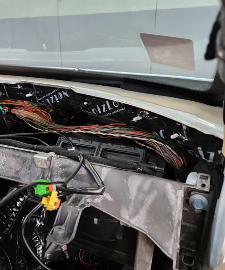 벤츠 CLS W219 실내 크레파스 냄새 제거했습니다! / 부산 강서
