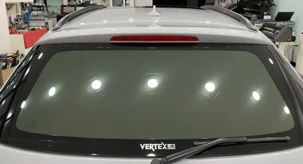 제천 BMW X1 차량에 열반사필름 루마버텍스 650 재시공기 / 제천 청전동