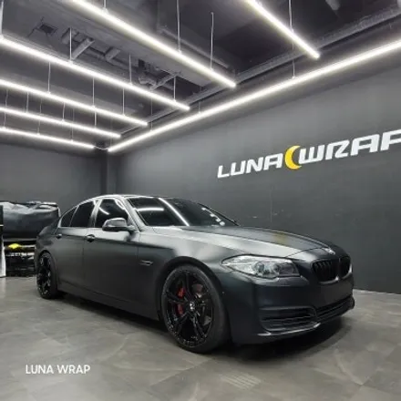 무광블랙 BMW 5시리즈 랩핑으로 확 달라진 차량을 만나보세요! / 김포시 마산동