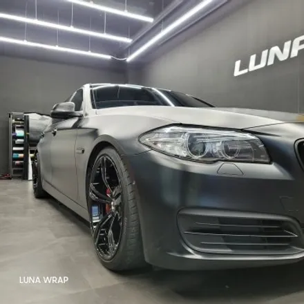 무광블랙 BMW 5시리즈 랩핑으로 확 달라진 차량을 만나보세요! / 김포시 마산동