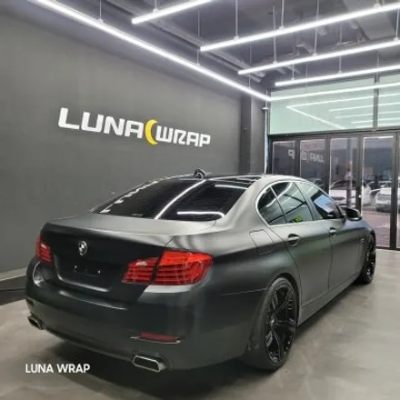 무광블랙 BMW 5시리즈 랩핑으로 확 달라진 차량을 만나보세요! / 김포시 마산동