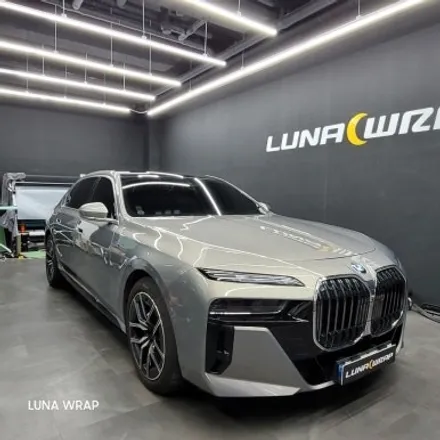 BMW 신형 7시리즈 사틴 블랙 랩핑으로 묵직함 한 스푼. / 김포시 마산동