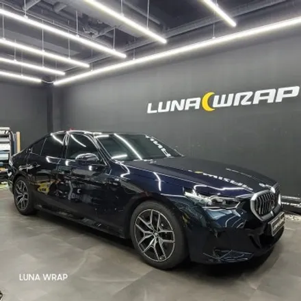 BMW 신형 G60 5시리즈 프론트 PPF 시공 그릴 랩핑까지 완벽한 이미지 변신! / 김포시 마산동