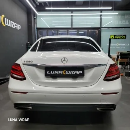 W212 E 클래스 전체랩핑 주문하신 초록색 나왔습니다~ / 김포시 마산동