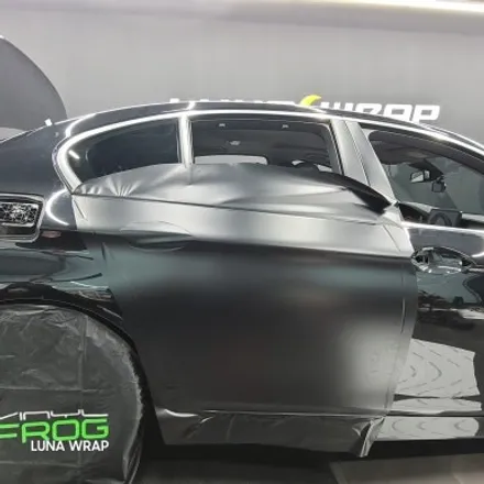 무광블랙 BMW 5시리즈 랩핑으로 확 달라진 차량을 만나보세요! / 김포시 마산동