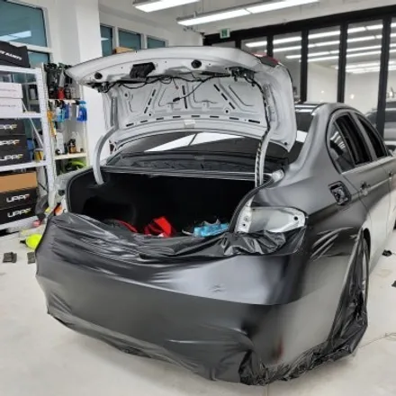 김포 랩핑 사고수리 업체 추천 BMW 사고수리 전체랩핑 제거후 새로운컬러로~ / 김포시 마산동