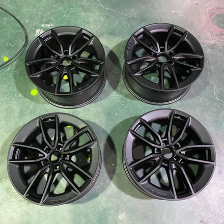 [커스텀컬쳐]  벤츠 c43 amg 휠복원 및 블랙무광 휠도색, 캘리퍼도색 / 파주,일산,포천