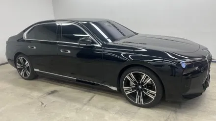 청라랩핑샵 BMW 7세대 i7 듀오톤 및 본넷 PPF 시공 - 럭스 퍼포먼스 / 인천 서구