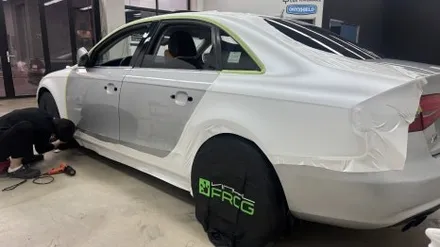 청라랩핑샵 아우디 A4 2.0 TDI 전체 랩핑 및 크롬 딜리트 시공 - 럭스 퍼포먼스 / 인천 서구