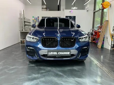 은색 하단몰딩 랩핑 / BMW / X4 (G02) / 서울 중랑구