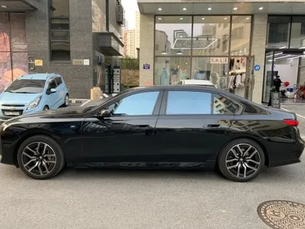 BMW G70 7시리즈 크롬죽이기로 올블랙포스 중랑구랩핑 / 서울 중랑구