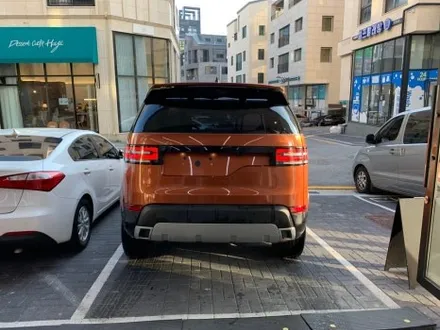 랜드로버 디스커버리 5 에이버리 유광 화이트 전체랩핑  / 서울 중랑구