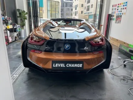 BMW i8 로드스터 유광 화이트 전체랩핑 / 서울 중랑구