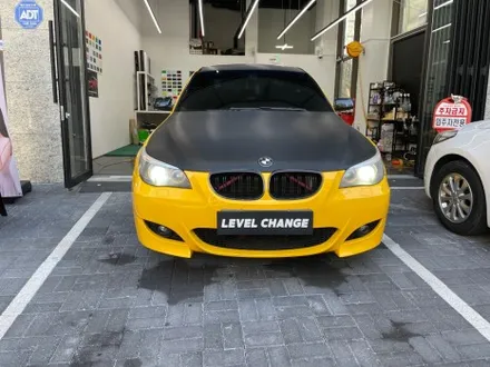 에이버리 다크옐로,카본블랙 전체랩핑 / BMW / 5시리즈 (E60) / 서울 중랑구