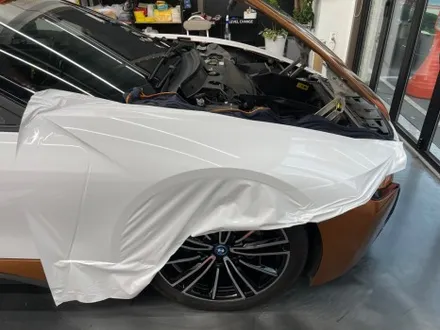 BMW i8 로드스터 유광 화이트 전체랩핑 / 서울 중랑구