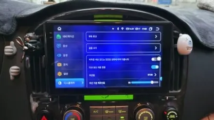 그랜드스타렉스 리무진 2015년식 안드로이드올인원 설치 및 후석 리어 천장모니터 연동 ,,, 기존 런즈 FS2ST 고장으로 탈거후 장착하였습니다.