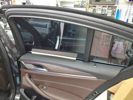 BMW 530E 측후면 썬팅 및 스파크 썬팅 재작업 스미스필름 루마 , 시공 by 용인 블루존