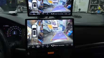코란도C 13.3인치 안드로이드올인원 카인원 아이나비3D 프로맥스설치 기존 10.1인치 탈거후 장착