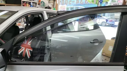 그랜저IG 그랜드스타렉스 i30 열차단 썬팅 시공
