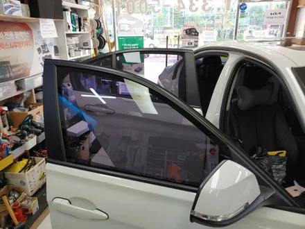 BMW 320D 애니가드 AP80R 반반사 열차단 썬팅/ 벤츠 E클래스 루마 LATI 열차단 썬팅 , 시공 by 용인 블루존