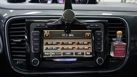 폭스바겐 더비틀 안드로이드올인원 아이나비3D 카인원M 9인치 AHD후방카메라 사이드미러 락폴딩 설치