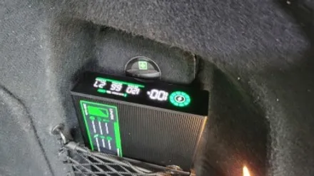 벤츠 E클래스 W212 안드로이드올인원 카플레이 안드로이드오토 설치 W213 블랙박스 보조배터리 전장작업