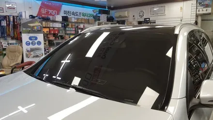 벤츠 GLC 루마 LATI 전면30% 및 측후면15% 열차단 썬팅 필름 , 시공 by 용인블루존