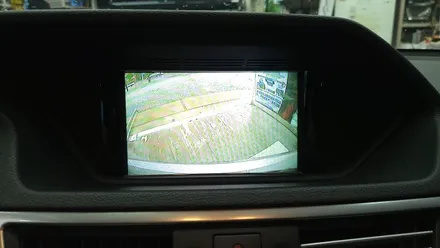벤츠 E클래스 W212 안드로이드올인원 카플레이 안드로이드오토 설치 W213 블랙박스 보조배터리 전장작업