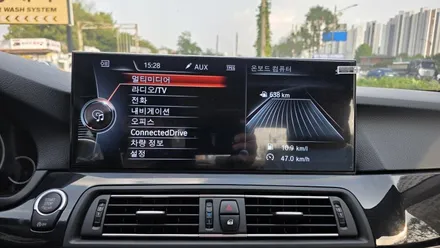 BMW 5시리즈 F10 해외직구 안드로이드올인원 15.6인치 설치