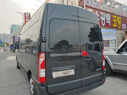 르노 마스터 15인승 스미스클럽 T1 열차단 썬팅 전체 시공, 전면 35% 측후면 15%, 시공 by 용인블루존