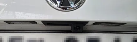폭스바겐 파사트 아이나비3D 카인원M 안드로이드올인원 10인치와 AHD광각 후방카메라 설치