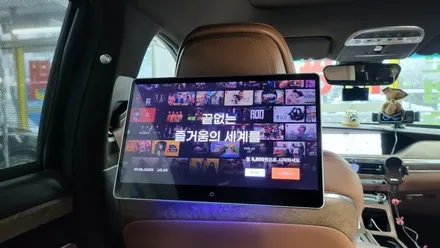 제네시스 G90 14인치 리어모니터 및 호매틱스 박스 후석모니터 설치