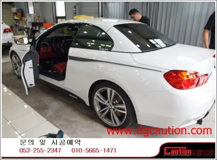 bmw 428i 사이드도어데칼&카본립부분ppf 시공입니다.[대구ppf][bmw랩핑][대구랩핑][bmw데칼] / 대구 수성구 황금동