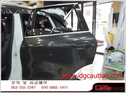 포르쉐카이엔디젤 전체랩핑 입니다.[대구랩핑][포르쉐랩핑][대구카스킨][유광블랙랩핑] / 대구 수성구 황금동