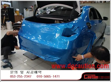 벤츠 E300 브라이트 블루 메탈릭 전체 시공입니다.  #ppf #대구PPF #랩핑 #대구랩핑 #카스킨 #대구카스킨 #래핑 #대구래핑 / 대구 수성구 황금동