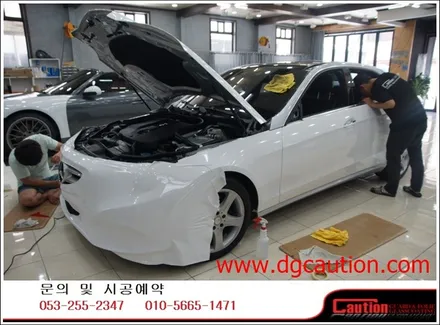 벤츠E 250 전체화이트랩핑시공입니다.[대구랩핑][벤츠랩핑][벤츠E클래스][대구코션] / 대구 수성구 황금동