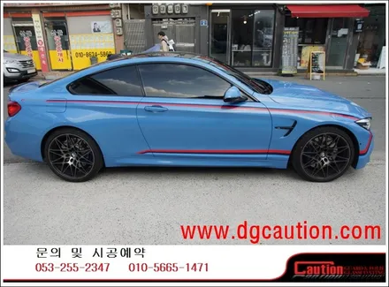 BMW M4 M퍼포먼스 데칼 시공입니다. / 대구 수성구 황금동
