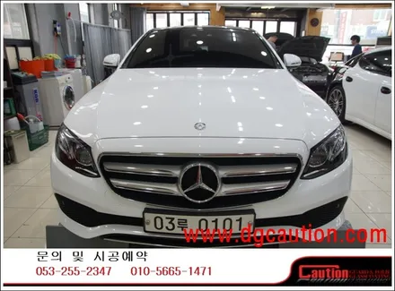 벤츠 E220D 전체 에이버리 화이트 및 루스프킨 시공입니다. #대구PPF #대구랩핑 #대구래핑 #대구카스킨 / 대구 수성구 황금동