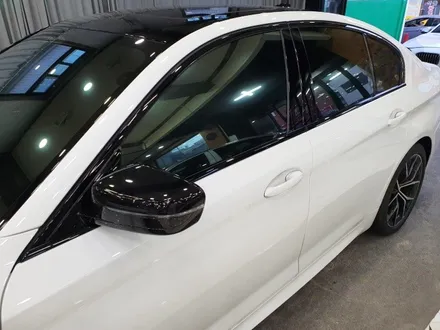 BMW 530e  탑폴리에 크롬죽이기 시공<대구PPF><대구랩핑> / 대구 수성구 황금동