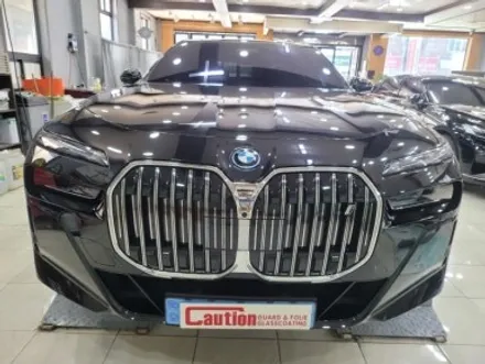 BMW i7 고광택 블랙유광 전체 크롬죽이기 시공 <대구랩핑><대구PPF> / 대구 수성구 황금동