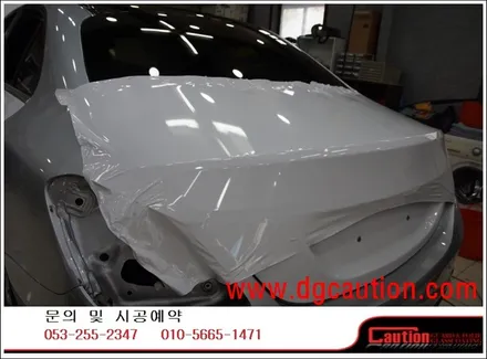 벤츠 C200 전체 화이트 시공입니다.  #ppf #대구PPF #랩핑 #대구랩핑 #카스킨 #대구카스킨 #래핑 #대구랩핑 / 대구 수성구 황금동
