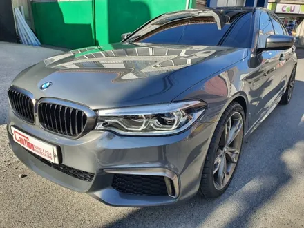 BMW M550d 탑폴리에 다크그레이 전체랩핑시공<대구PPF><대구랩핑> / 대구 수성구 황금동